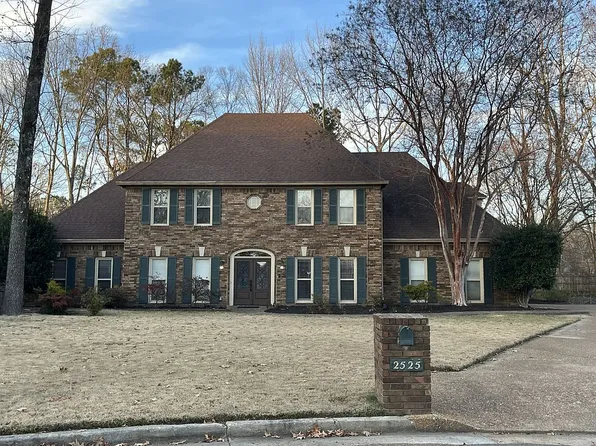 2525 N Park Creek Cv, Germantown, TN 38139