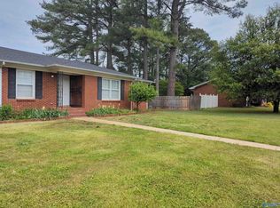 107 Strong Ct SE, Huntsville, AL 35802