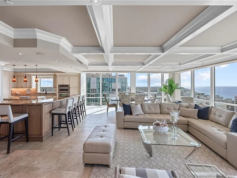 3991 Gulf Shore Blvd N #Penthouse 101 — Photo 12