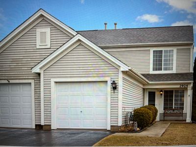 2924 Impressions Dr, Lake In The Hills, IL, 60156