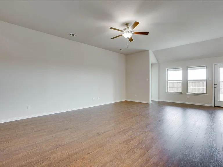 16625 Hidden Cove Dr — Photo 8