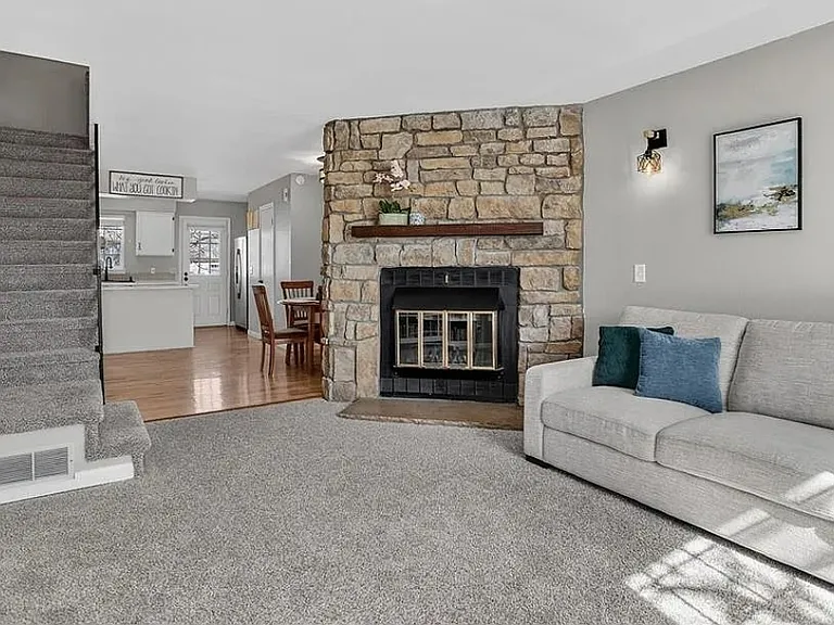1691 S Idalia Cir #H — Photo 4