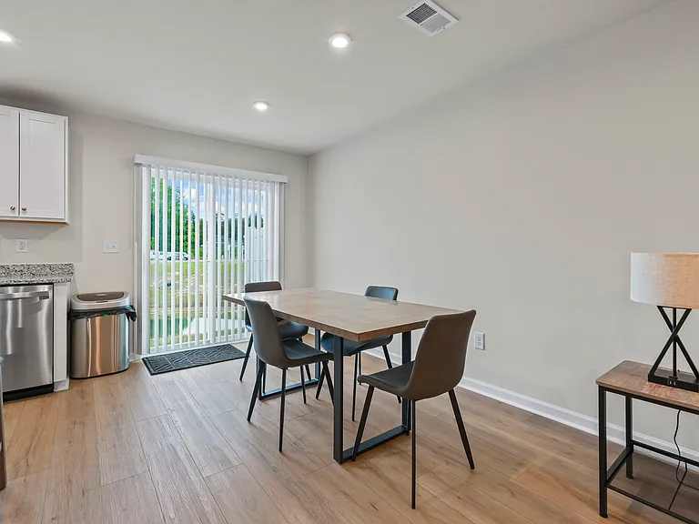 338 Myrtle Meadows Dr — Photo 12