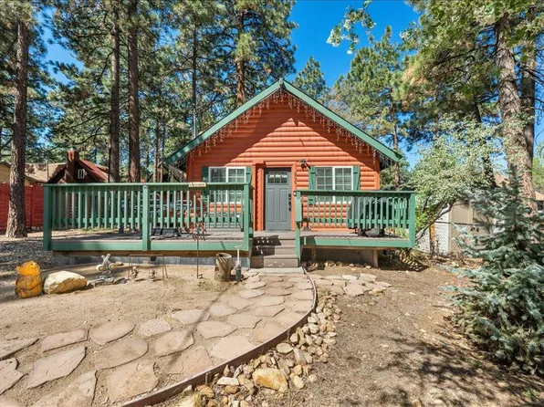306 Victoria Ln, Big Bear City, CA 92386