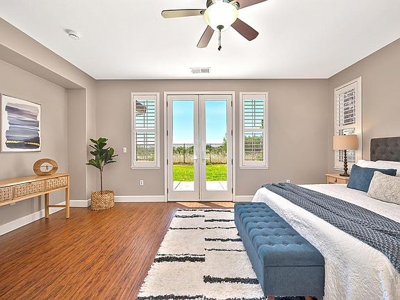 3rd image of 8128 Damico Dr