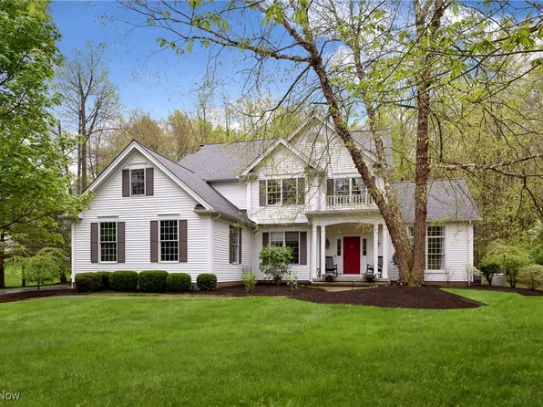 402 Reserve Trl, Chagrin Falls, OH 44022