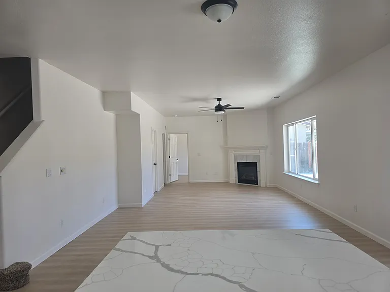1114 Oak Ave — Photo 7