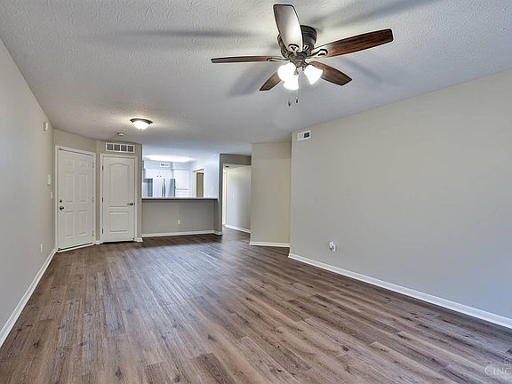 4th image of 860 Southmeadow Cir Unit 103