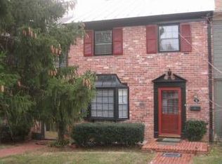 91 Georgetown Grn, Charlottesville, VA 22901