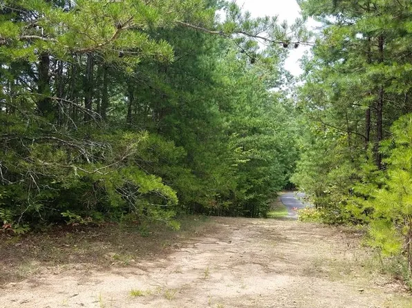 16 Holly Ridge Dr, Topton, NC 28781