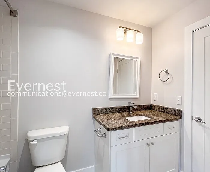 336 Queen Ave — Photo 16