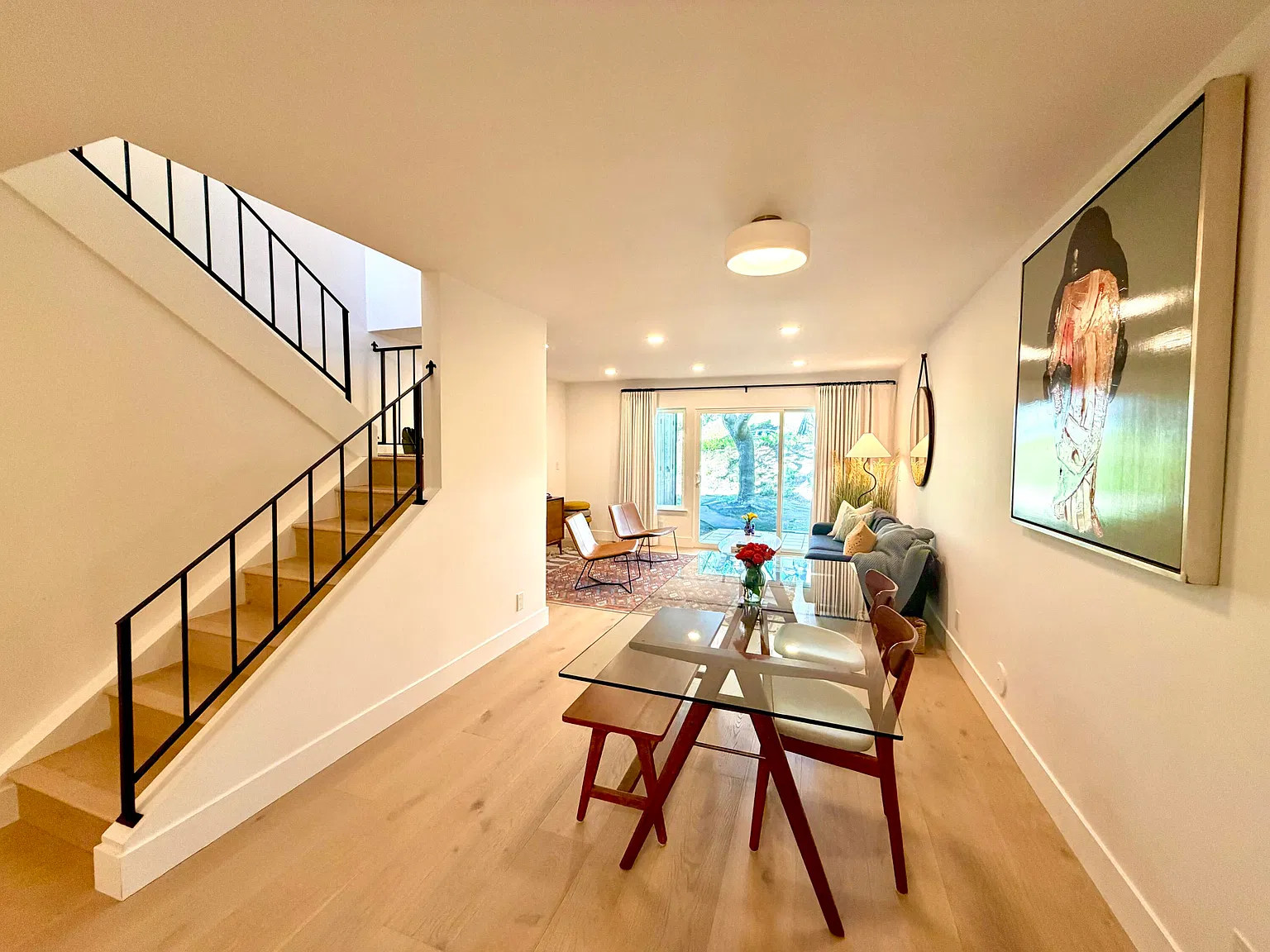 2 bed, 1.5 bath, 1120 sqft, $4,700 — Photo 3