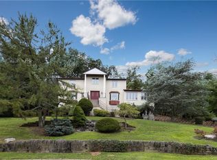 23 Arcadian Dr, Spring Valley, NY 10977