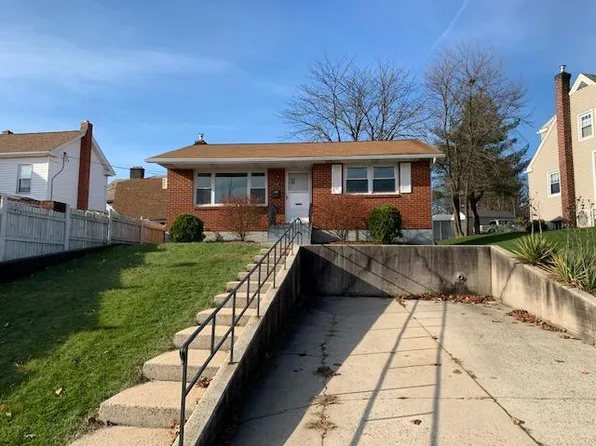 807 1st St, Palmerton, PA 18071
