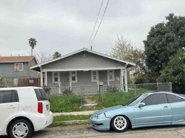682 W Olive St, San Bernardino, CA 92410