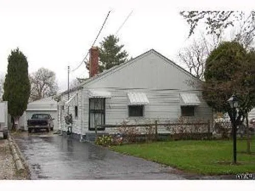 1902 Rosemont Ave photo 1