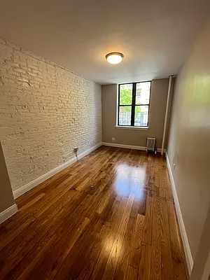Rented by Oxford Property Group | media 10