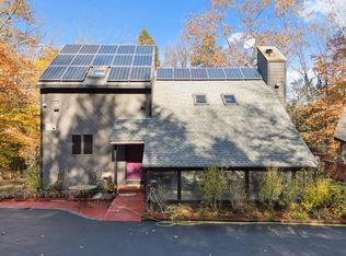 297 Wallace Rd, Goffstown, NH 03045