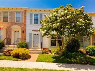 5658 Ridge View Dr, Alexandria, VA 22310