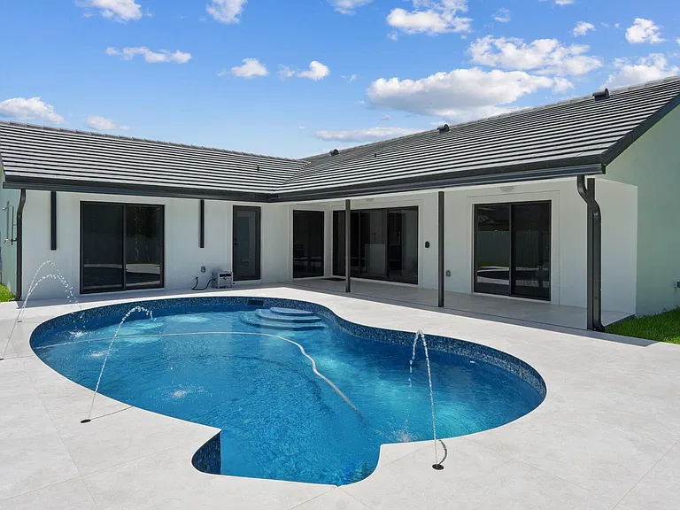 1291 Bimini Ln — Photo 37