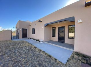 4 Ensenada Dr, Santa Fe, NM 87508