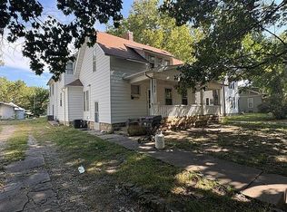 414 Laramie St, Manhattan, KS 66502