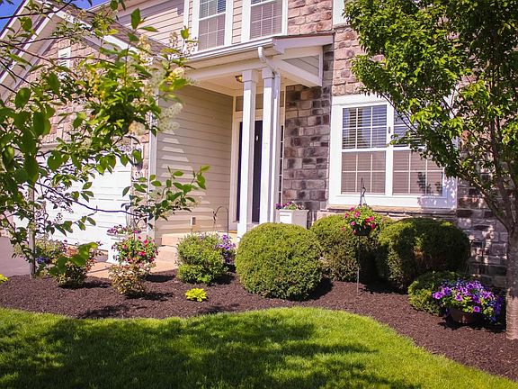 3rd image of 520 Sunbury Meadows Dr
