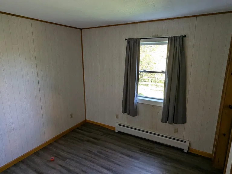 1518 Border Rd — Photo 8