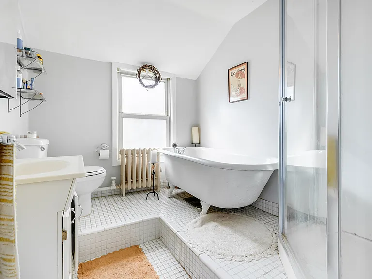 36 Burnet St #3 — Photo 18