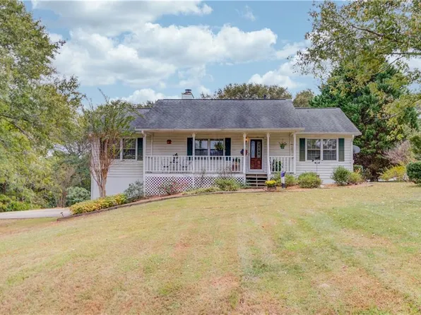 2300 Camp Ln, Loganville, GA 30052