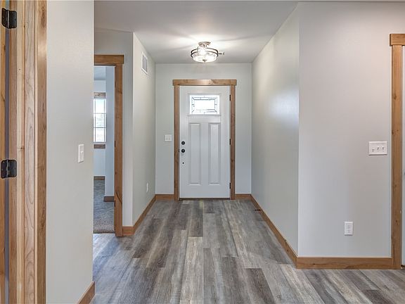 5th image of 1803 Tucker Trail