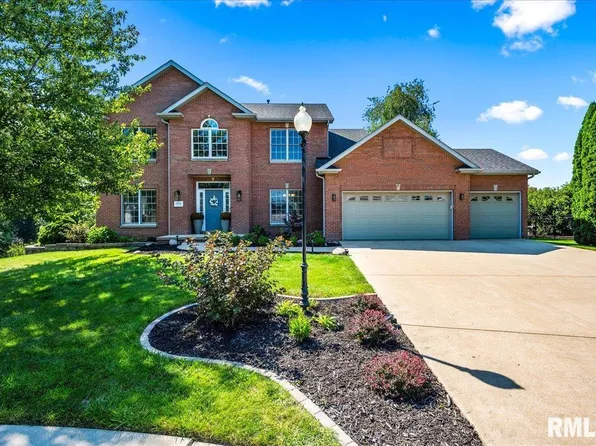 5802 W Woodbridge Pl, Peoria, IL 61615