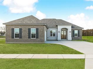 380 Sophia Dr, Luling, LA 70070