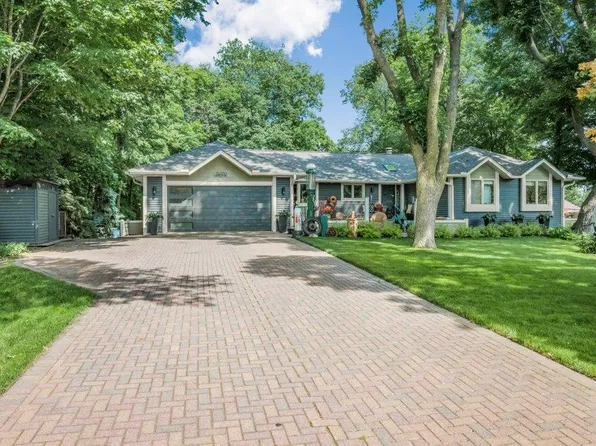 13060 Oakview Ln N, Dayton, MN 55327