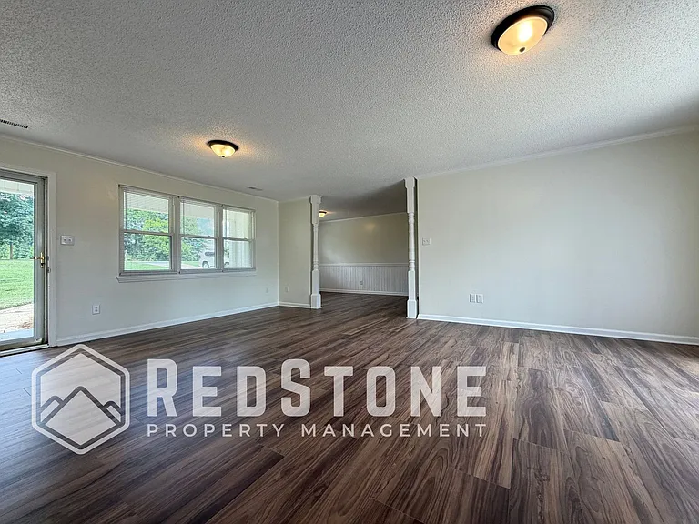 3138 Whitesell Dr #C — Photo 6