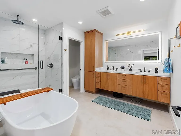 8383 Cliffridge Ln — Photo 12