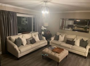 7 Old Farmers Rd, Long Valley, NJ 07853