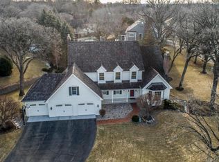 5501 River Bluff Dr, Bloomington, MN 55437