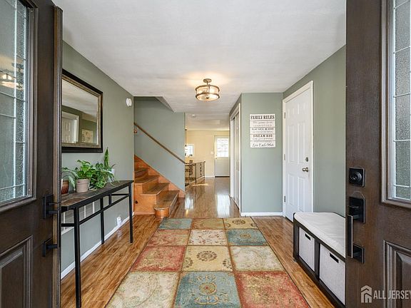 2nd image of 3 Birchwood Rd