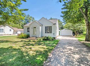 743 Ruth Ave, Holland, MI 49423