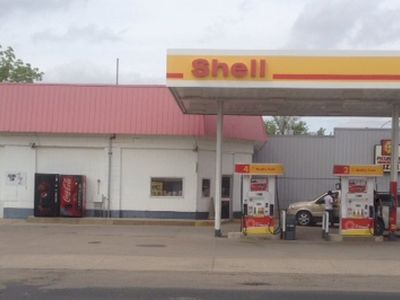 400 W Main St, Adams, MN, 55909