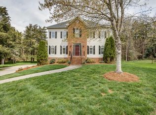 275 Lake Dale Ct, Clemmons, NC 27012