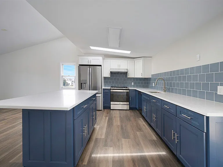 110 East Dr #2 — Photo 13