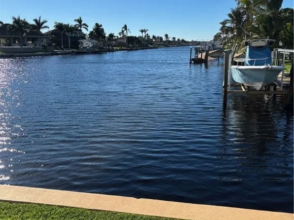 4210 SE 19th Ave APT 2J, Cape Coral, FL 33904
