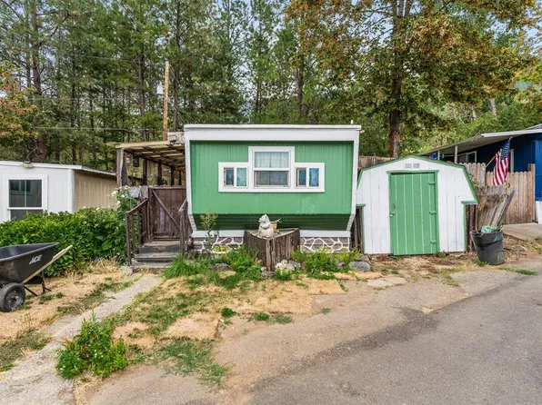 7001 Rogue River Hwy Space 25, Grants Pass, OR 97527