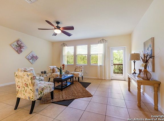 4th image of 1211 Stable Glen Dr