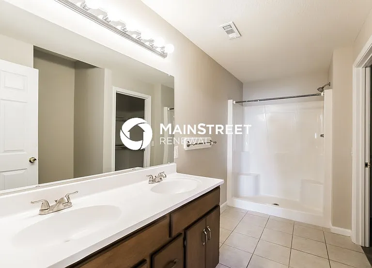 2430 Wilson Ave — Photo 11