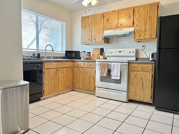 5th image of 3591 Arville St Unit 304B