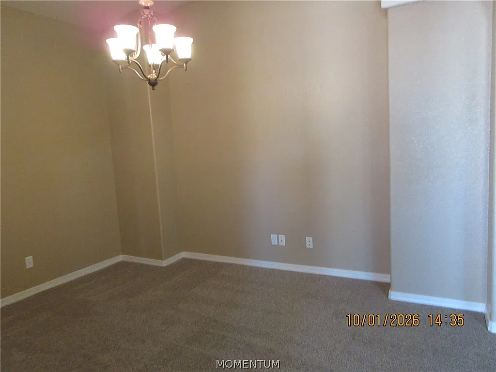 3 bed, 2.0 bath, 1679 sqft, $1,595 — Photo 3