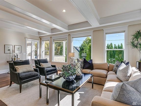 Flawless craftsmanship with Box beam ceilings that radiates charm and grandeur.